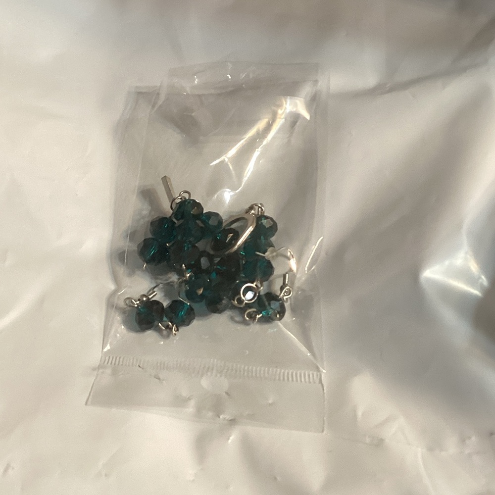 Elegant Teal Cluster Earrings and Bracelet Set